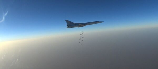Российские дальние бомбардировщики Ту-22М3 ударили по объектам ИГ в Сирии - Sputnik Азербайджан