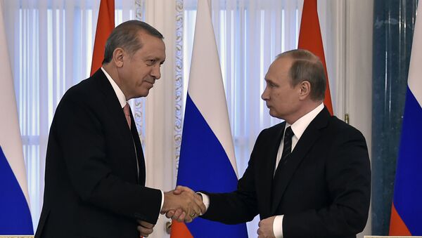 Встреча Владимира Путина и Реджепа Тайипа Эрдогана в Санкт-Петербурге. 9 августа 2016 года - Sputnik Azərbaycan