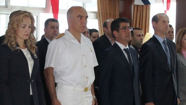 Адмирал ВМС Турции Зеки Угурлу (второй слева). Архивное фото - Sputnik Азербайджан