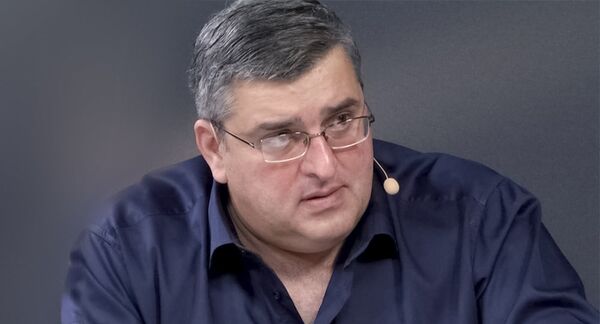 Azərbaycan çalarlı Gürcüstan seçkiləri: Zurabişvili bizimkilərin niyə xoşuna gəlmədi Azərbaycan çalarlı Gürcüstan seçkiləri: Zurabişvili bizimkilərin niyə xoşuna gəlmədi - Sputnik Azərbaycan