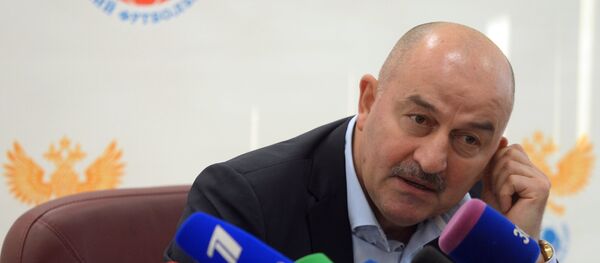 Станислав Черчесов назначен главным тренером сборной России по футболу - Sputnik Азербайджан