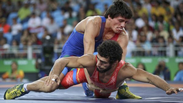 Расул Чунаев проиграл в полуфинале на Летних Олимпийских играх в Бразилии - Sputnik Азербайджан