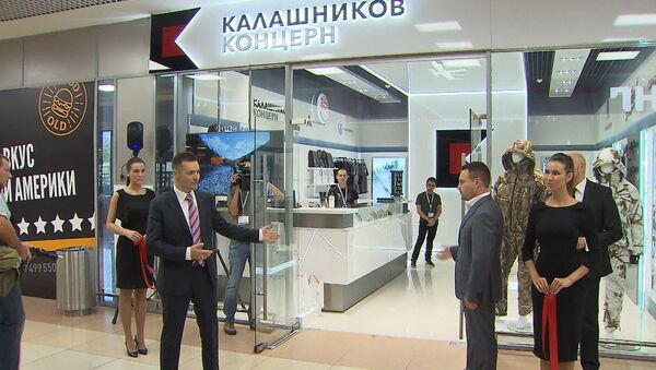 В московском Шереметьево открылся магазин Калашников - Sputnik Азербайджан