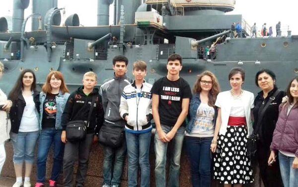 Школьники из Азербайджана побывали в Санкт-Петербурге в рамках программы Здравствуй, Россия! - Sputnik Азербайджан