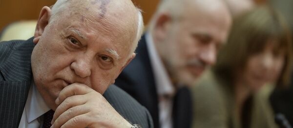 Бывший президент СССР Михаил Горбачев Бывший президент СССР Михаил Горбачев - Sputnik Азербайджан