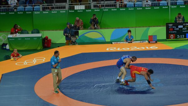 Шариф Шарифов против Би Шенфенга из Китая. Олимпиада в Рио-де-Жанейро - Sputnik Azərbaycan