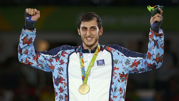 Радик Исаев – обладатель золотой медали XXXI Олимпийских игр - Sputnik Azərbaycan