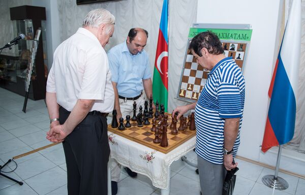 В РИКЦ открылась выставка “Жизнь шахматам” - Sputnik Азербайджан
