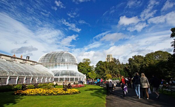 Ботанический сад в Белфасте (Великобритания) был основан в 1828 году Ботаническим садоводческим обществом - Sputnik Азербайджан