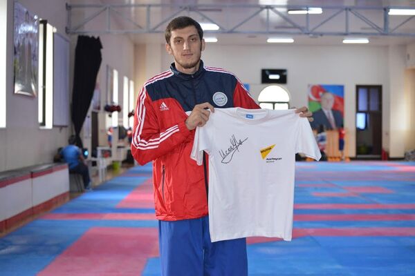 Олимпийский чемпион Рио-2016, тхэквондист Радик Исаев - Sputnik Азербайджан