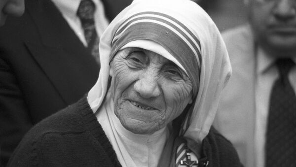 Мать Тереза. Архивное фото - Sputnik Azərbaycan