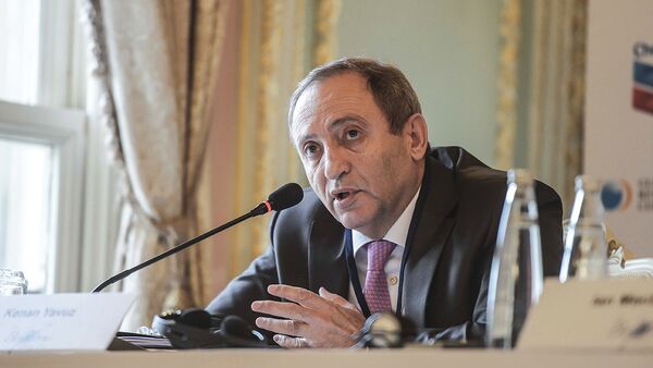 Глава компании SOCAR Turkey Enerji Кенан Явуз - Sputnik Азербайджан