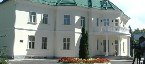 "Юрта" приемов для глав стран СНГ. Кадры из госрезиденции "Ала-Арча" "Юрта" приемов для глав стран СНГ. Кадры из госрезиденции "Ала-Арча" - Sputnik Азербайджан
