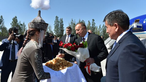 Ильхам Алиев прибыл с визитом в Кыргызстан - Sputnik Азербайджан