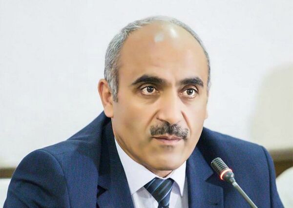 Yol-nəqliyyat məsələləri üzrə ekspert Ərşad Hüseynov Yol-nəqliyyat məsələləri üzrə ekspert Ərşad Hüseynov - Sputnik Azərbaycan
