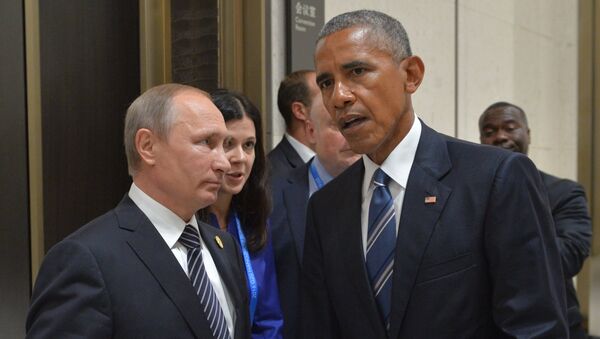 Russian President Vladimir Putin, left, and US President Barack Obama during a meeting in Hangzhou - Sputnik Azərbaycan