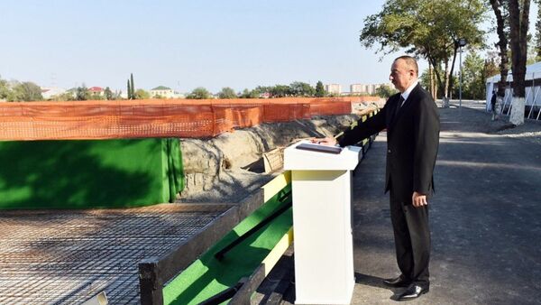 Президент Ильхам Алиев заложил фундамент Мингячевирского Промышленного парка - Sputnik Азербайджан