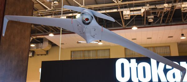Беспилотный летательный аппарат на Второй Азербайджанской международной оборонной выставке ADEX 2016, фото из архива - Sputnik Азербайджан