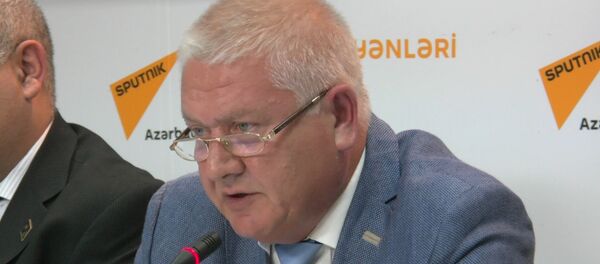 Денисов: Необходимо увеличивать число азербайджанцев, учащихся в России Денисов: Необходимо увеличивать число азербайджанцев, учащихся в России - Sputnik Азербайджан
