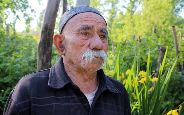 Житель села Гаратала Гахского района Эйюб Махсимов - Sputnik Азербайджан
