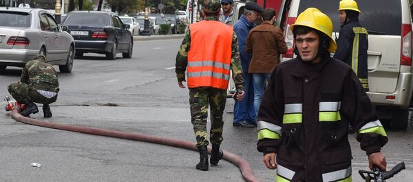 Сотрудники противопожарной службы МЧС Азербайджана, фото из архива Сотрудники противопожарной службы МЧС Азербайджана, фото из архива - Sputnik Азербайджан