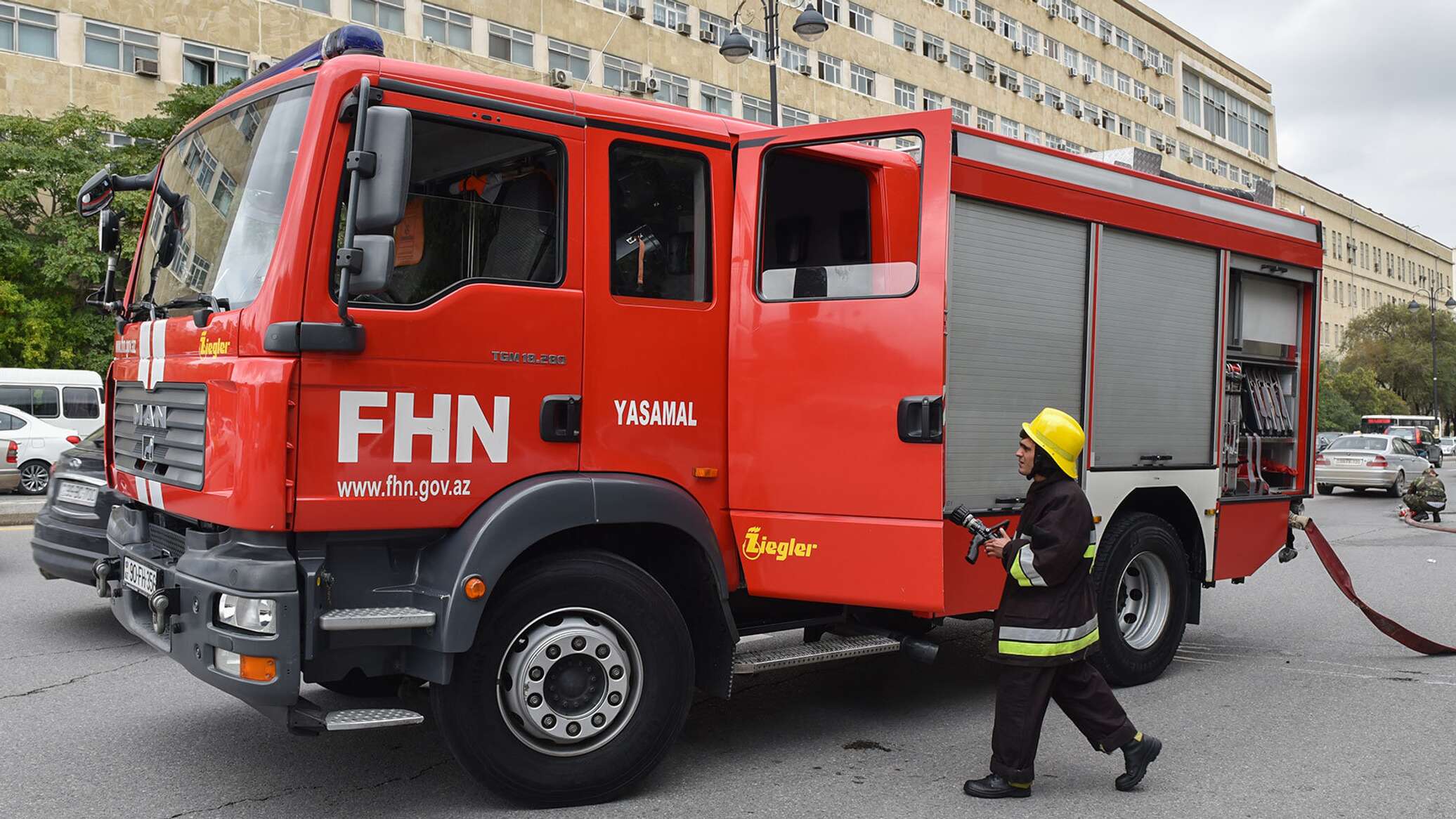 Представитель МЧС рассказал, как погибли братья Чекулаевы в Баку -  24.05.2017, Sputnik Азербайджан