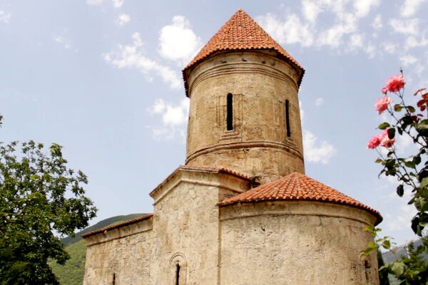 Албанская церковь в деревне Киш Шекинского района - Sputnik Азербайджан