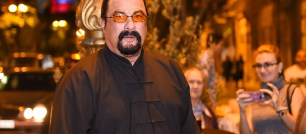 Стивен Сигал в Баку, архивное фото Стивен Сигал в Баку, архивное фото - Sputnik Азербайджан