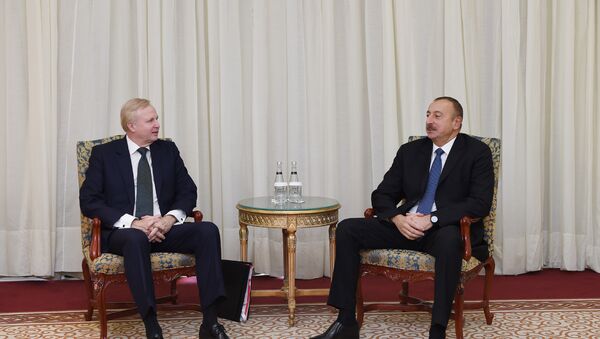 Президент Азербайджана Ильхам Алиев встретился с главным исполнительным директором BP Робертом Дадли - Sputnik Азербайджан