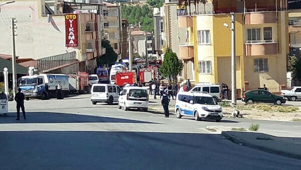 Hücre evi basılınca 'canlı bomba' kendini patlattı - Gaziantep - Sputnik Azərbaycan
