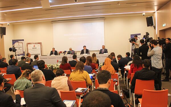 Участники пресс-конференции, посвященной итогам размещения облигации SOCAR - Sputnik Азербайджан