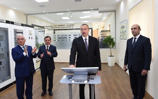 Ильхам Алиев принял участие в церемонии открытия 110/35/6-киловольтной подстанции Даш Салахлы в Газахском районе - Sputnik Азербайджан