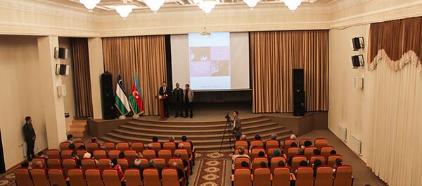 В Ташкенте состоялась презентация кинокомедии Бахт узуйу, дублированный на узбекский язык. В Ташкенте состоялась презентация кинокомедии Бахт узуйу, дублированный на узбекский язык. - Sputnik Азербайджан