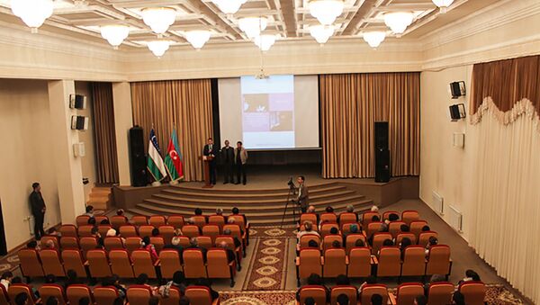 В Ташкенте состоялась презентация кинокомедии Бахт узуйу, дублированный на узбекский язык. - Sputnik Азербайджан