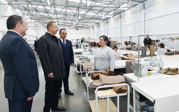 İlham Əliyev Ağstafada “Modern” mebel fabrikinin açılışında iştirak edib - Sputnik Azərbaycan