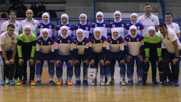 Женская сборная России по мини-футболу перед матчем с командой Ирана - Sputnik Азербайджан