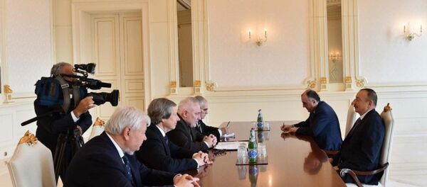 Президент Азербайджана Ильхам Алиев принял сопредседателей Минской группы ОБСЕ Президент Азербайджана Ильхам Алиев принял сопредседателей Минской группы ОБСЕ - Sputnik Азербайджан