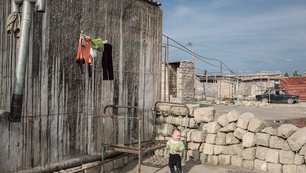 Жизненные условия малообеспеченной семьи, архивное фото - Sputnik Азербайджан
