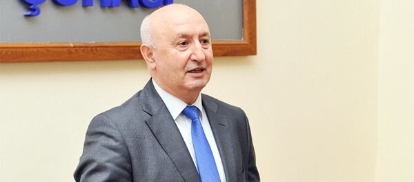 Зампредседатель Национального совета телевидения и радио (НСТР) Гафар Джабиев Зампредседатель Национального совета телевидения и радио (НСТР) Гафар Джабиев - Sputnik Азербайджан