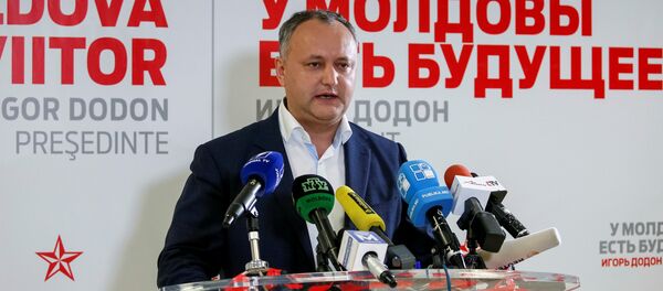 Кандидат в президенты от Социалистической партии Молдовы Игорь Додон Кандидат в президенты от Социалистической партии Молдовы Игорь Додон - Sputnik Азербайджан