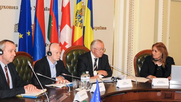 В Киеве проходят совместные заседания комитетов по политическим вопросам - Sputnik Азербайджан