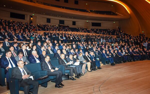 Участники VII азербайджано-российского межрегионального форума в Баку, 1 ноября 2016 года - Sputnik Азербайджан