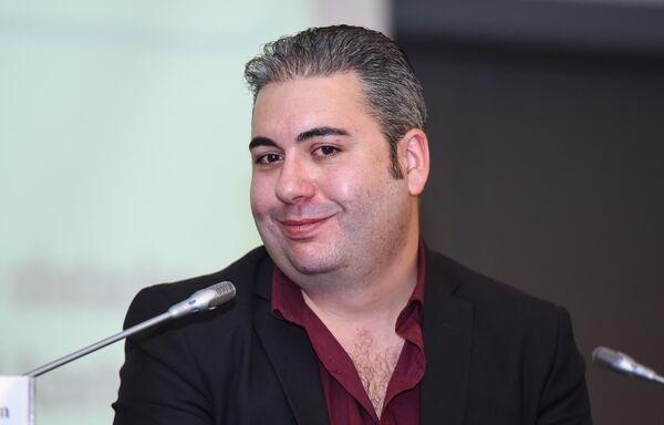 Армянский правозащитник Ваан Мартиросян Армянский правозащитник Ваан Мартиросян - Sputnik Азербайджан