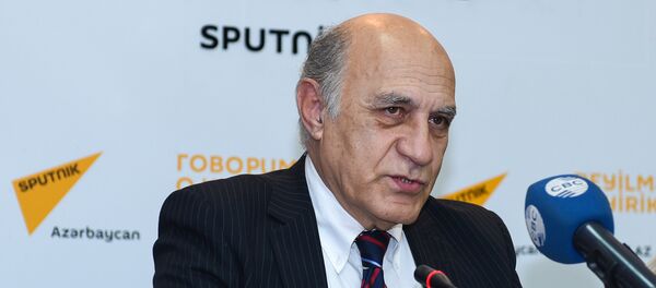 политолог Фикрет Садыхов политолог Фикрет Садыхов - Sputnik Азербайджан
