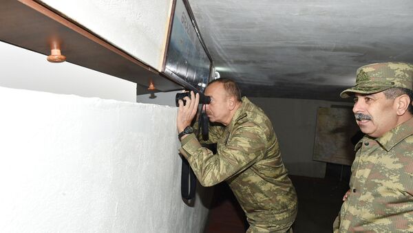 Президент Алиев ознакомился с оперативными условиями в передовом командном пункте в Физулинском районе - Sputnik Азербайджан