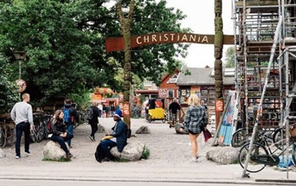 Danimarkanın paytaxtı Kopenhagendə yerləşən Christiania qəsəbəsi - Sputnik Azərbaycan