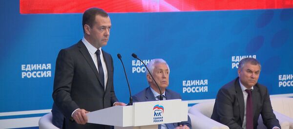 Медведев прокомментировал дело Улюкаева - Sputnik Азербайджан