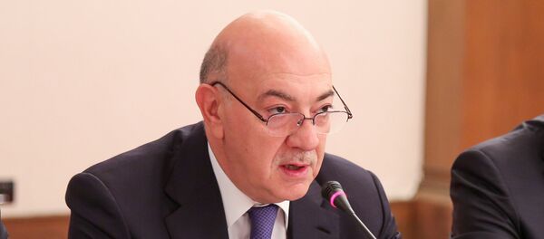 Заведующий отделом по работе с правоохранительными органами Администрации Президента Азербайджанской Республики, член Комиссии по борьбе с коррупцией Фуад Алескеров - Sputnik Азербайджан