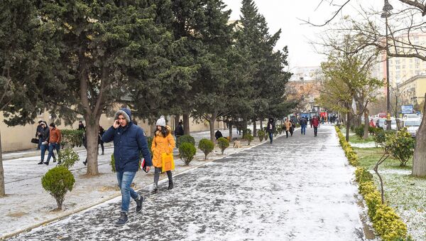 Снег в Баку, фото из архива - Sputnik Азербайджан