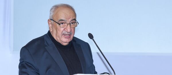 Вице-премьер Азербайджана Абид Шарифов выступает на железнодорожном бизнес-форуме Стратегическое партнерство 1520: Каспийский регион Вице-премьер Азербайджана Абид Шарифов выступает на железнодорожном бизнес-форуме Стратегическое партнерство 1520: Каспийский регион - Sputnik Азербайджан